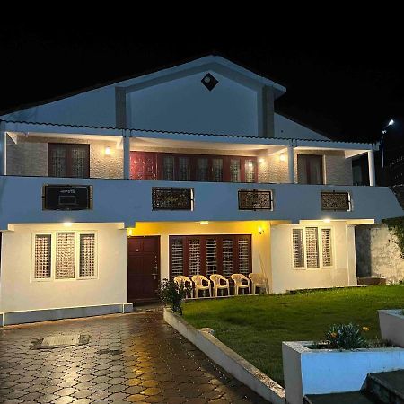 Ls Cottage Udagamandalam Exterior photo